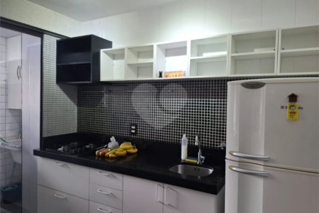 Apartamento moderno e mobiliado, 1 dormitório 1 banheiro, sala de star com varanda, cozinha americana, na Vila Olímpia.