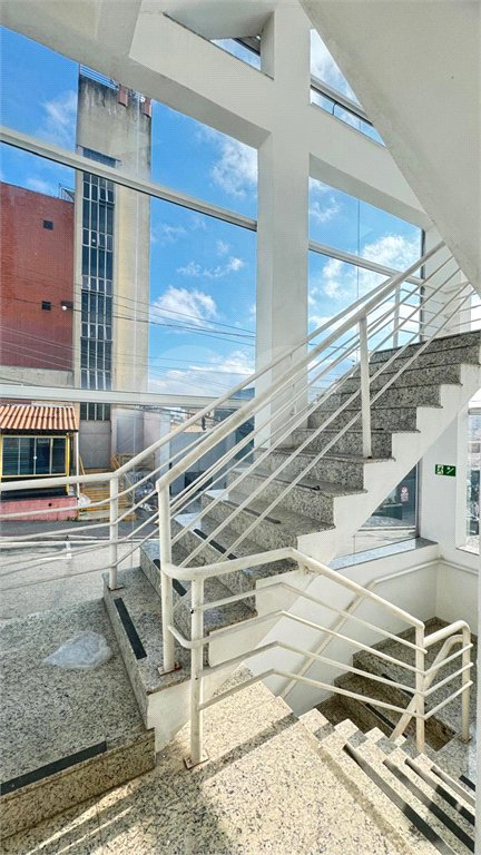 Prédio para alugar no Centro, Poá, SP