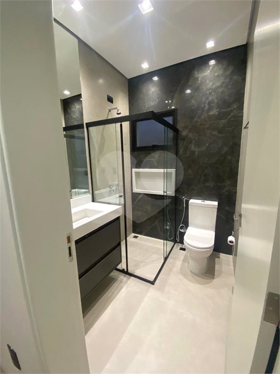 Casa à venda com 3 suítes no condomínio Glarus, Campinas - SP