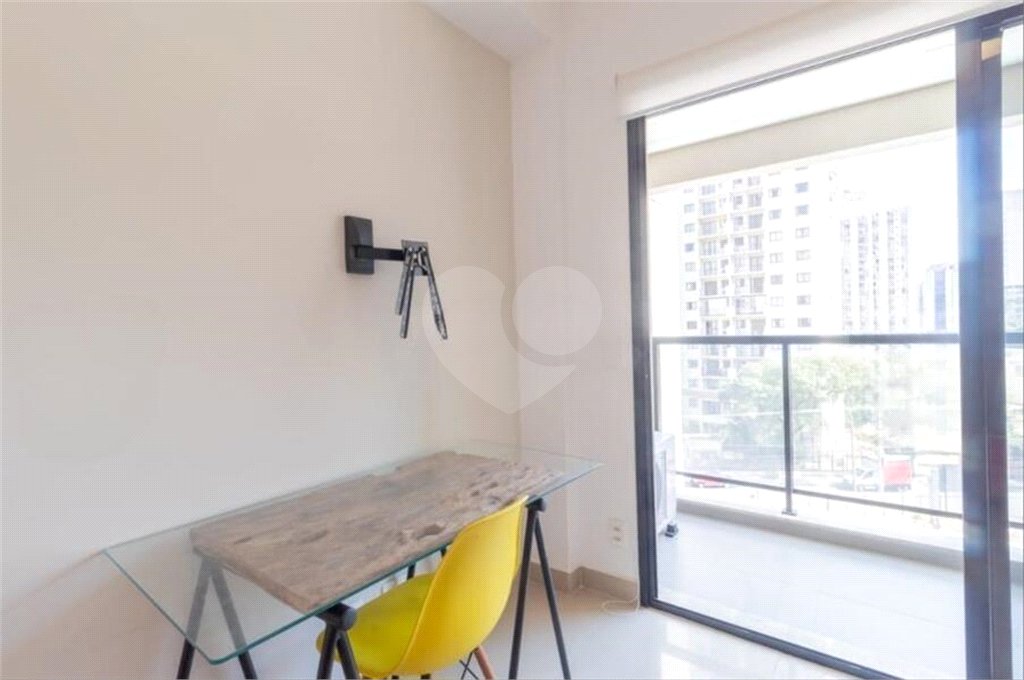Apartamento à venda ou para alugar com 1 suíte em Vila Olímpia, São Paulo, SP