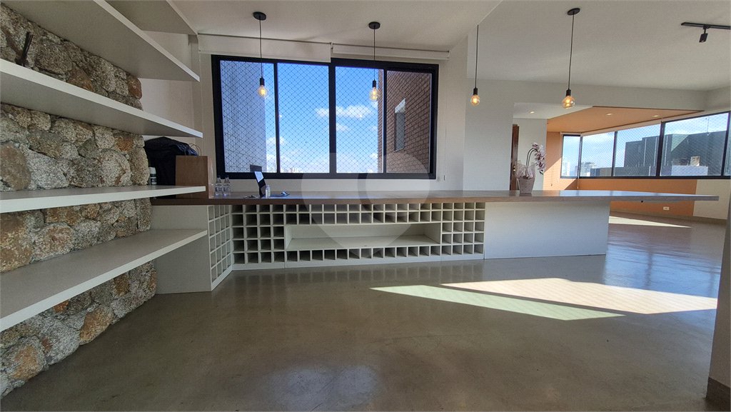 Apartamento à venda ou para alugar com 3 quartos, sendo 2 suítes, em Vila Romana, São Paulo, SP