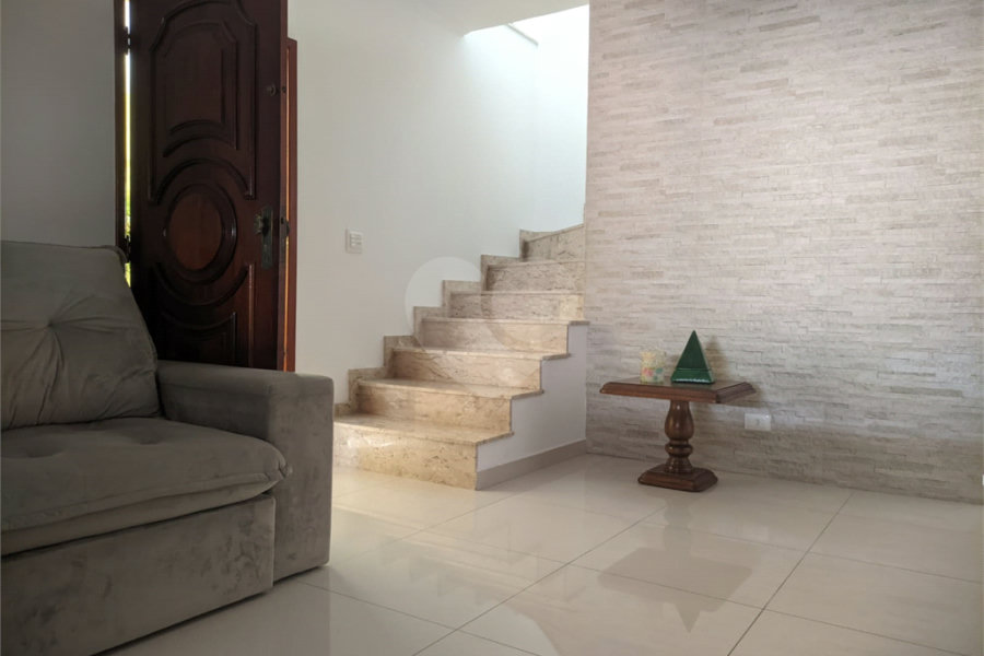 Sobrado à venda com 3 quartos, sendo 1 suíte,  em Vila Guilherme, São Paulo, SP