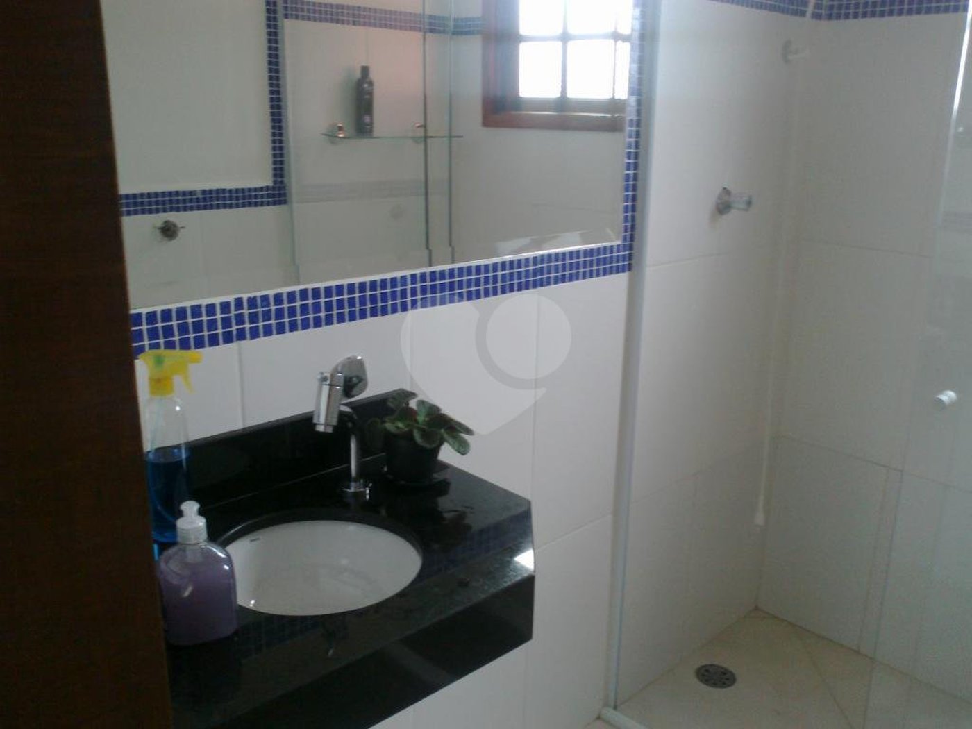 Sobrado à venda com 5 suítes em Enseada, Bertioga, SP