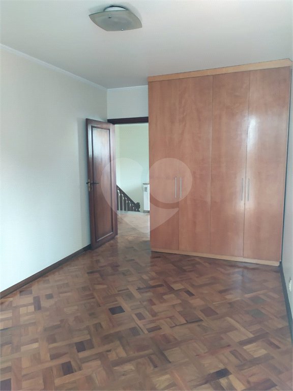 Casa à venda com 4 quartos, sendo 2 suítes, em Jardim das Vertentes, São Paulo, SP