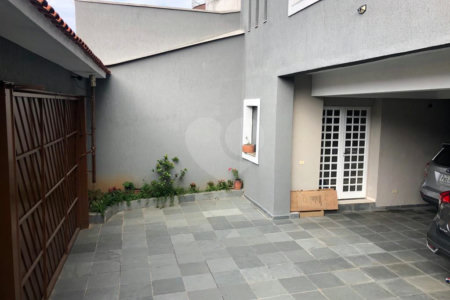 Sobrado à venda com 3 quartos, sendo 1 suíte, em Vila Mariza Mazzei, São Paulo, SP