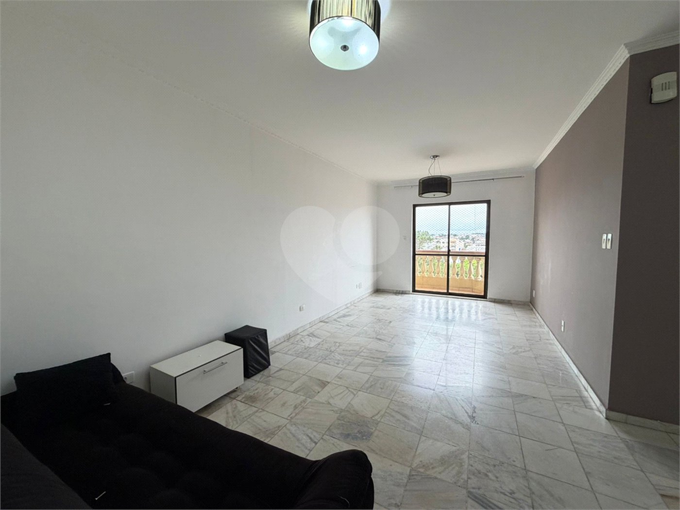 Apartamento à venda com 3 quartos, sendo 1 suíte, no Centro, Suzano, SP