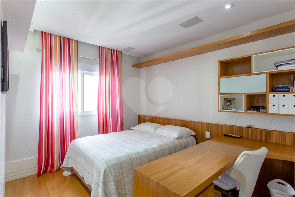 Apartamento à venda com 4 suítes em Vila Suzana, São Paulo, SP