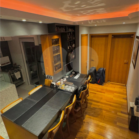 Apartamento à venda com 2 quartos, sendo 1 suíte, em Vila Olímpia, São Paulo, SP
