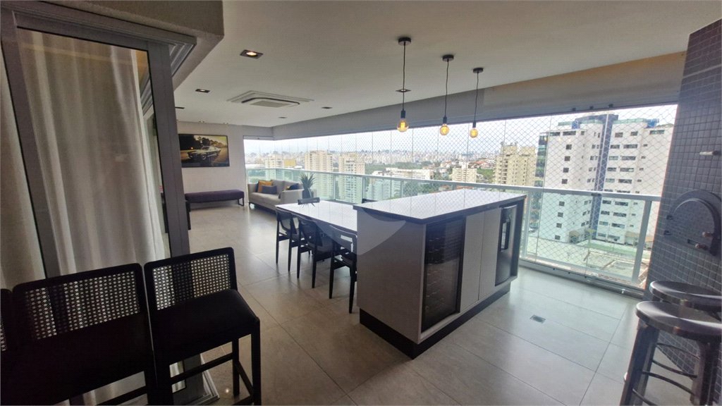 Apartamento à venda com 3 suítes em Santana, São Paulo, SP