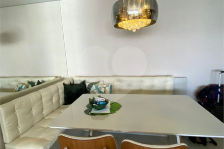 Apartamento à venda com 2 quartos, sendo 1 suíte, em Vila Carrão, São Paulo, SP