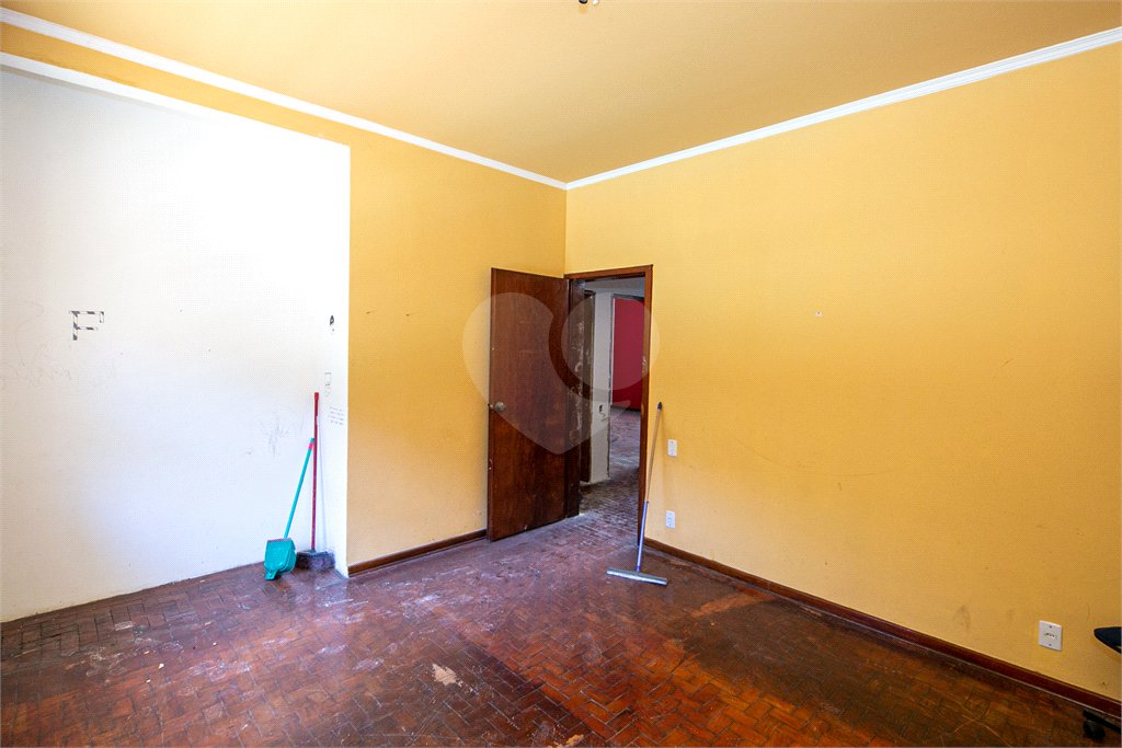 Casa Térrea à venda com 4 quartos, sendo 1 suíte,  em Brooklin Velho, São Paulo, SP