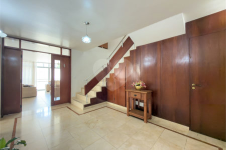 Casa de Vila à venda com 3 quartos, sendo 1 suíte, em Indianópolis, São Paulo, SP