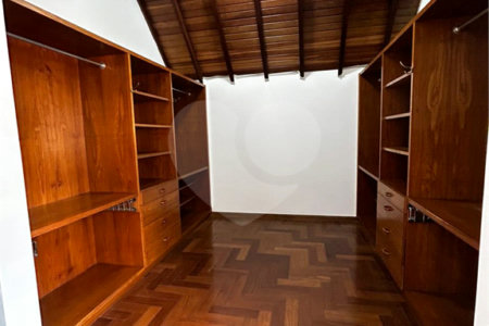 Casa à venda ou para alugar com 4 suítes no condomínio Vilaggio Monte Alegre, São Paulo - SP