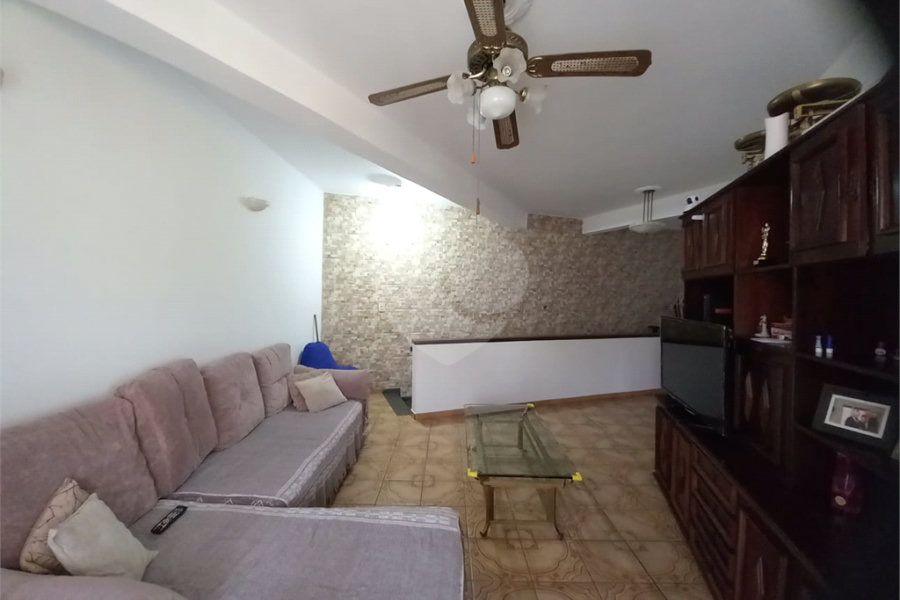 Sobrado à venda com 3 quartos, sendo 1 suíte, em Horto, São Paulo, SP