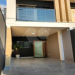 Casa à venda com 2 suítes, no condomínio Residencial Oliveira, São Paulo - SP