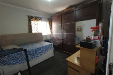 Casa à venda com 4 quartos, sendo 1 suíte, em Jardim Maricota, Itapetininga, SP