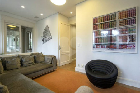 Casa à venda com 5 suítes no condomínio Pignatari, São Paulo - SP
