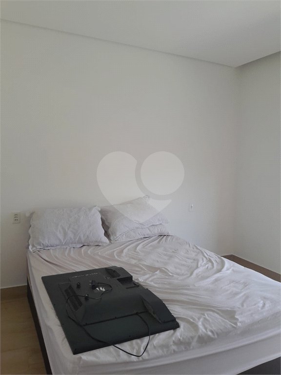 Casa à venda com 3 suítes em Moinho Velho, Cotia, SP