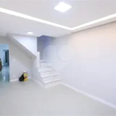 Casa à venda com 3 suítes em Jardim Santo Elias, São Paulo, SP