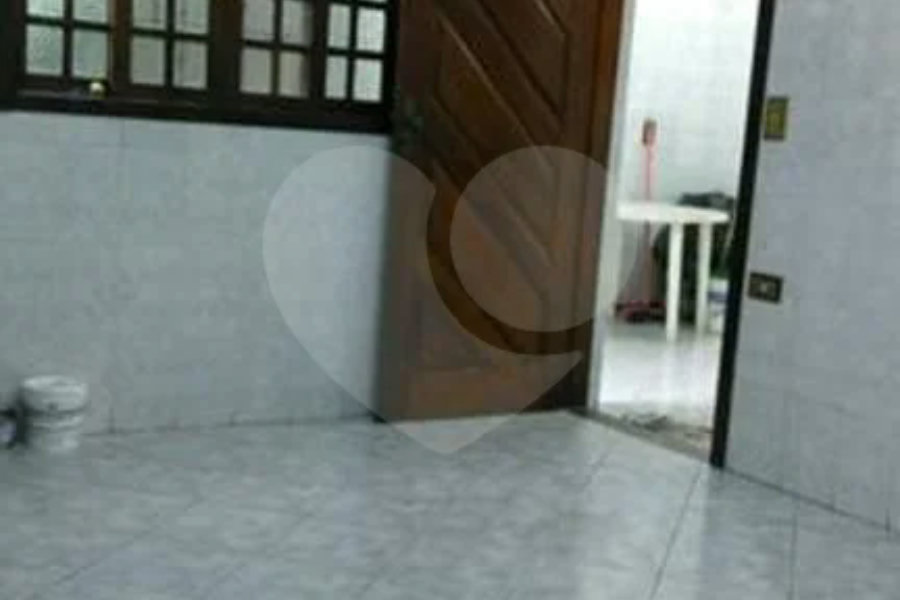 Sobrado à venda com 3 quartos, sendo 1 suíte, em Tremembé, São Paulo, SP