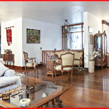 Casa à venda com 3 quartos, sendo 1 suíte, em Pinheiros, São Paulo, SP
