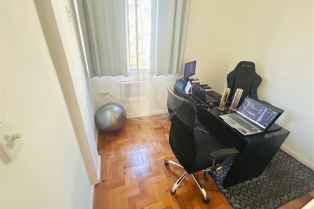 Apartamento à venda com 3 quartos, sendo 1 suíte, em Tijuca, Rio de Janeiro, RJ