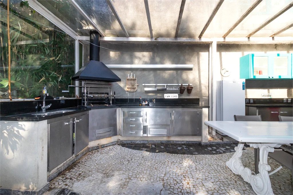 Casa à venda ou para alugar com 3 quartos, sendo 1 suíte, em Butantã, São Paulo, SP