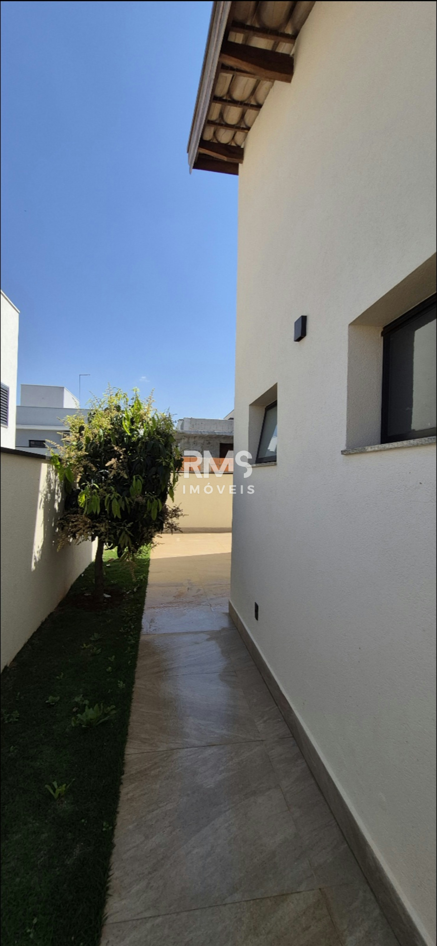 Casa à venda com 3 suítes em Residencial Saint Paul, Itu, SP