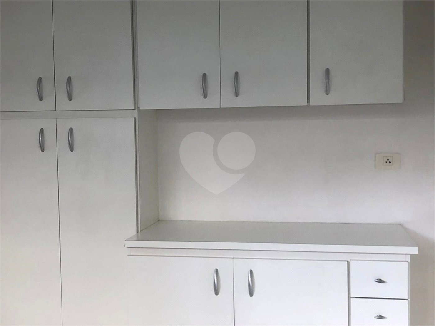 Sobrado à venda com 3 quartos, sendo 1 suíte,  em Panamby, São Paulo, SP