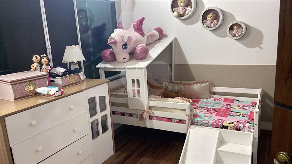 Casa à venda com 3 quartos, sendo 2 suítes, no condomínio : Conjunto Residencial Itaguaçu, São Paulo - SP