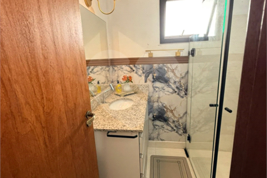 Casa à venda com 4 quartos, sendo 1 suíte,  no condomínio Alpes da Cantareira, Mairiporã - SP