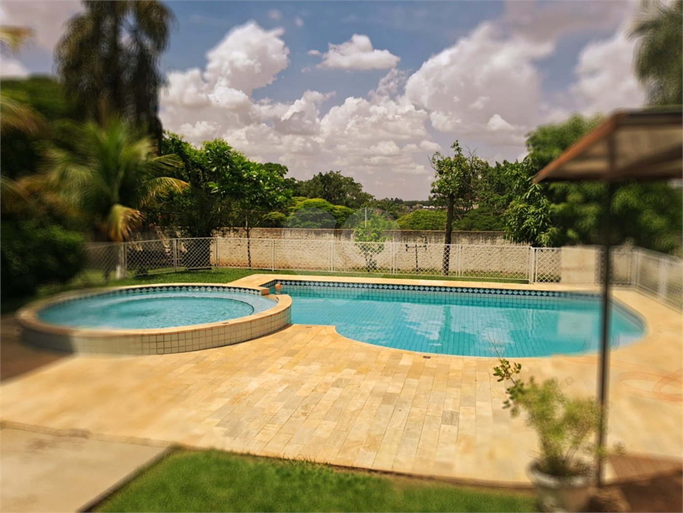Chácara à venda com 8 quartos, sendo 5 suítes, em Chácara Belvedere, Indaiatuba, SP