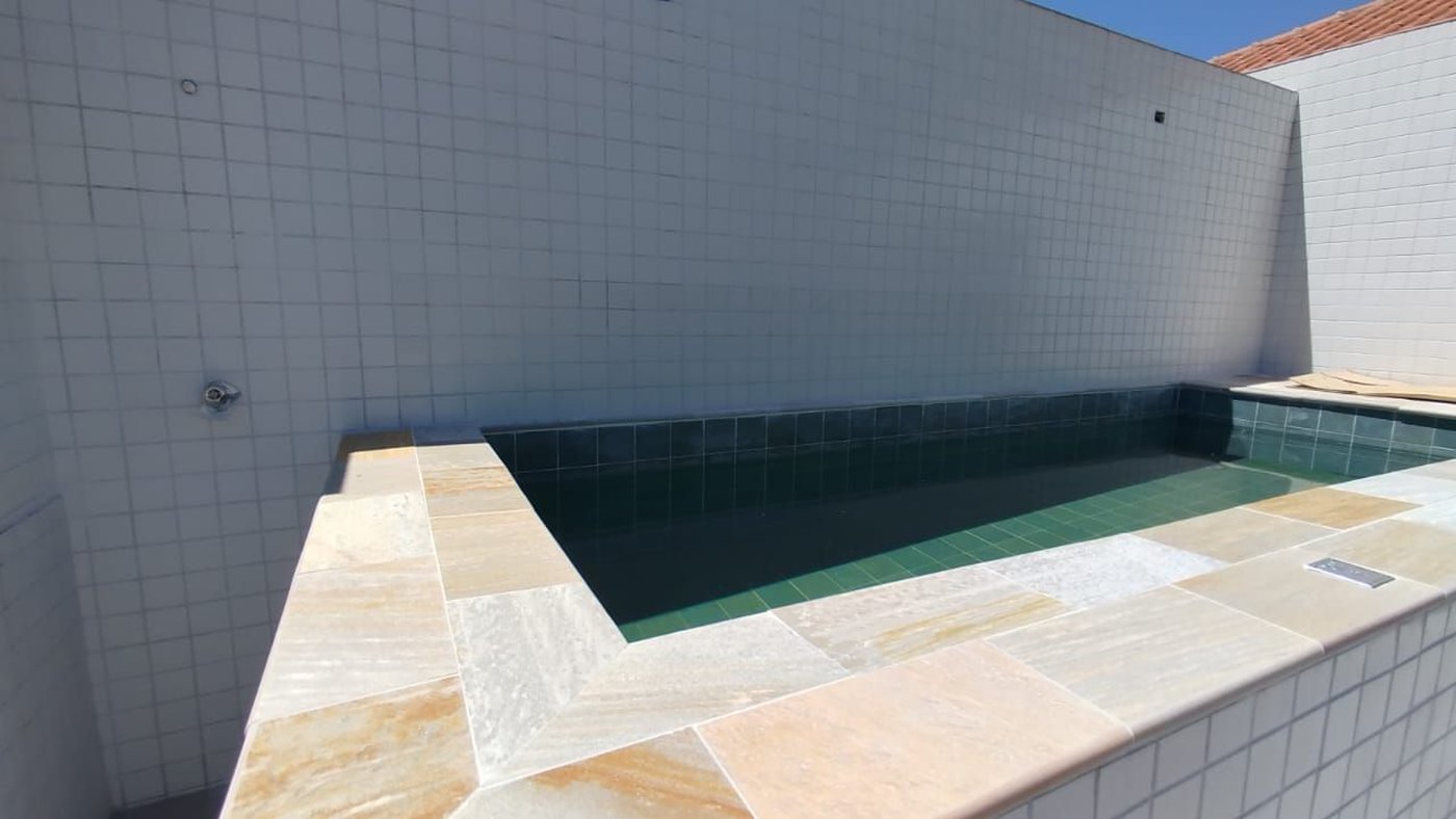 Casa com 3 dormitórios/Suítes, piscina à venda, 220 m² - Embaré - Santos/SP