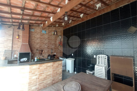 Casa à venda com 2 quartos em Cambuí, Itapetininga, SP