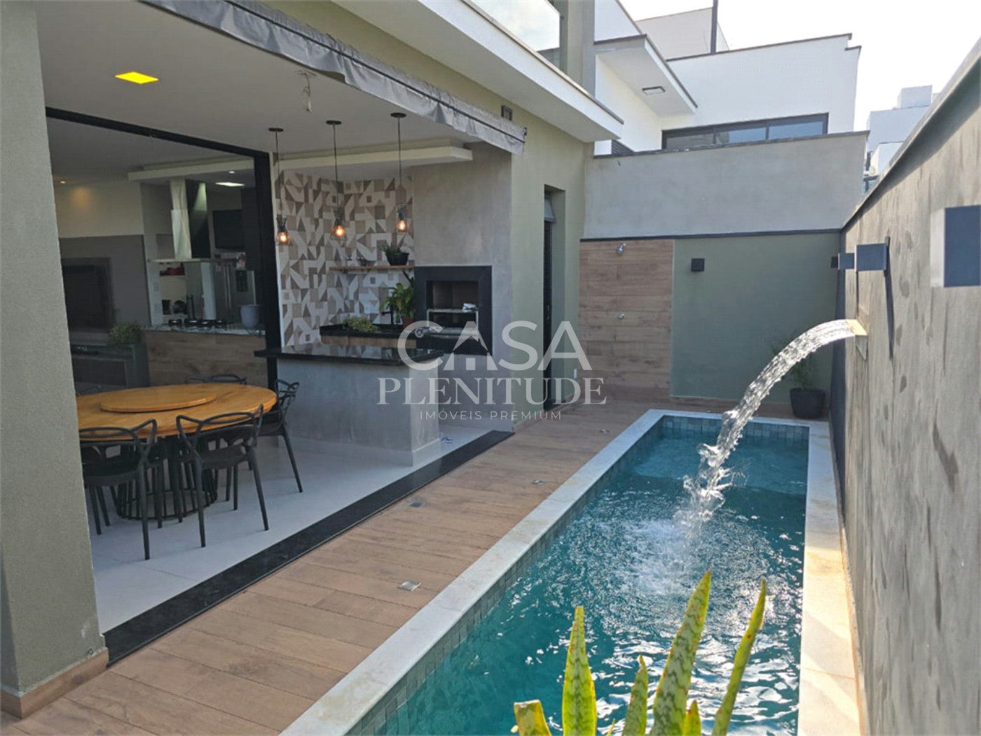 Casa em condomínio à venda com 3 suítes em Horto Florestal, Sorocaba, SP