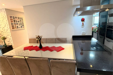 Apartamento à venda com 3 quartos, sendo 1 suíte,  no Centro, Diadema, SP