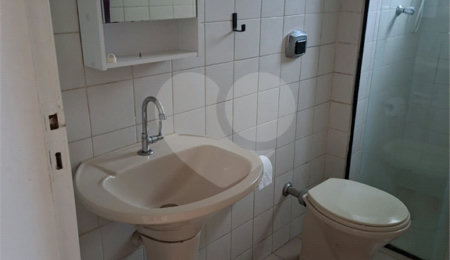 Apartamento à venda com 2 quartos em Parque Maria Domitila, São Paulo, SP