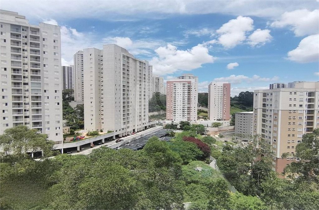 Apartamento à venda com 2 quartos em Parque Reboucas, São Paulo, SP
