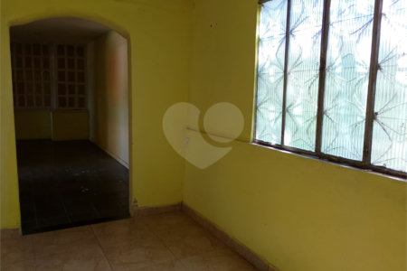Casa à venda com 3 quartos, sendo 1 suíte, em Sepetiba, Rio de Janeiro, RJ