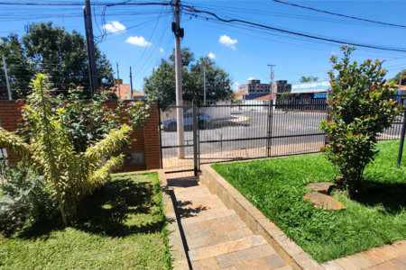 Casa à venda com 3 quartos, sendo 2 suítes, em Jardim Europa (vila Xavier), Araraquara, SP