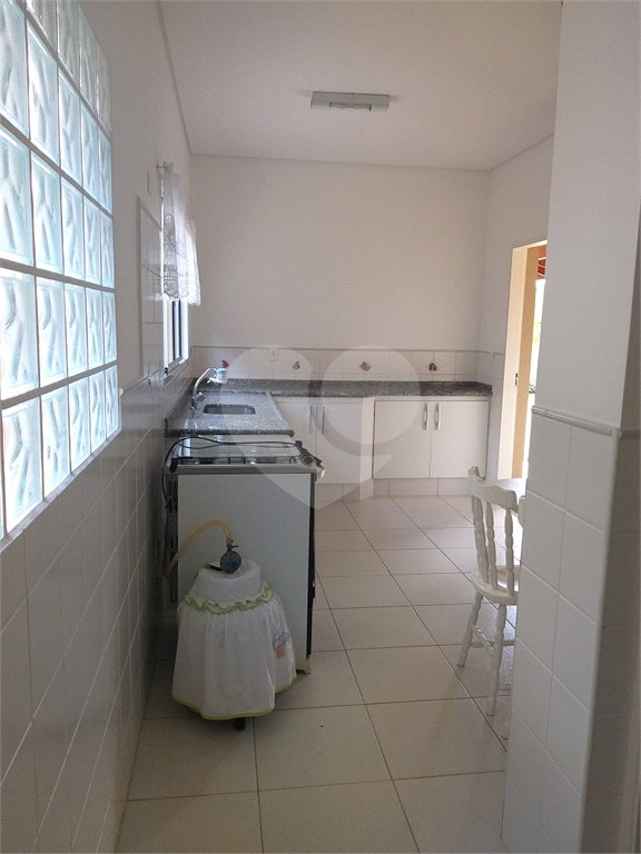 Casa à venda com 3 quartos, sendo 1 suíte, no condomínio Residencial Grape Village, Vinhedo - SP