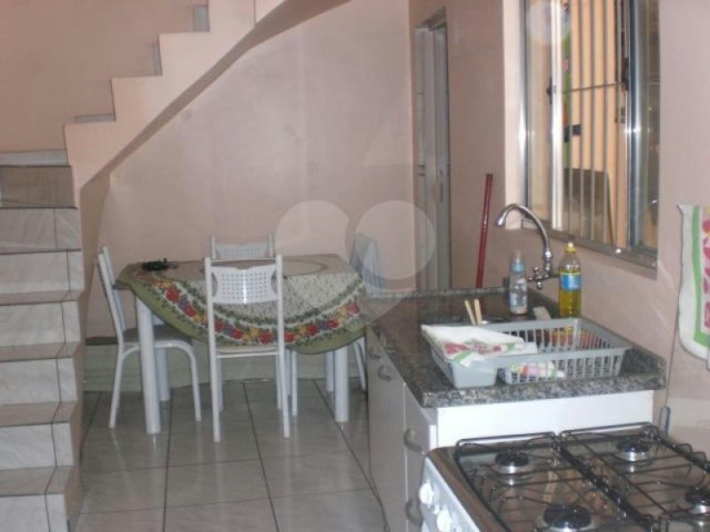 Sobrado à venda com 3 quartos, sendo 1 suíte,  em Jardim Peri, São Paulo, SP