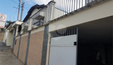 Casa à venda com 3 quartos, sendo 1 suíte, em Braz Cubas, Mogi das Cruzes, SP