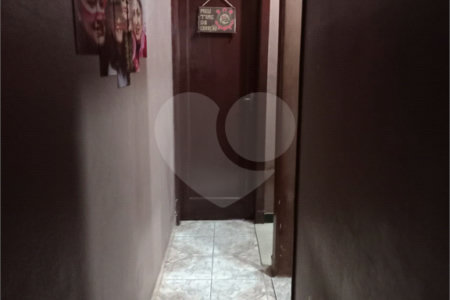 Sobrado à venda com 2 quartos, sendo 1 suíte,  em Santa Teresinha, São Paulo, SP