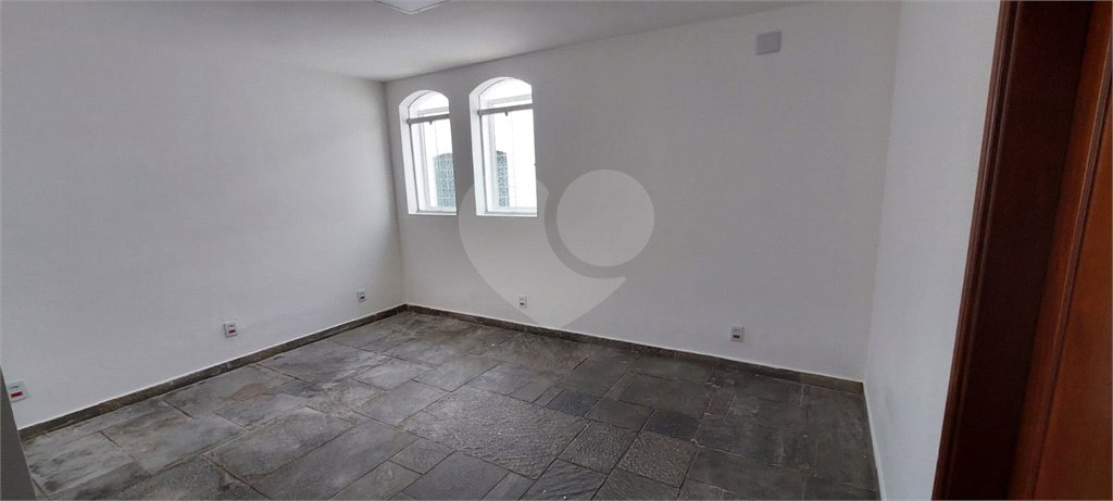 Casa à venda com 3 quartos, sendo 1 suíte, em Jardim Vergueiro, Sorocaba, SP
