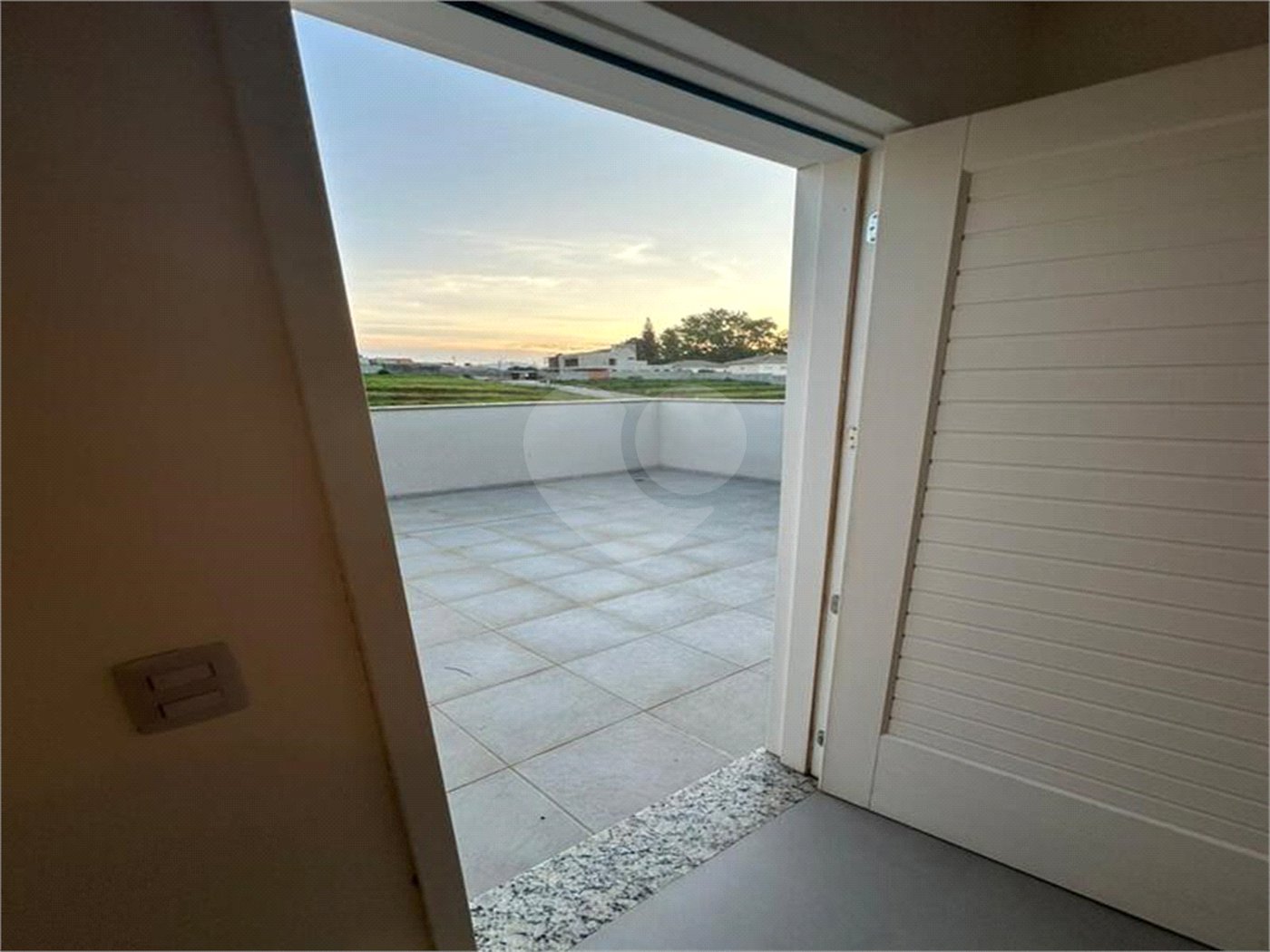 Cobertura à venda com 2 quartos, sendo 1 suíte, em Bairro do Cambará, São Roque, SP