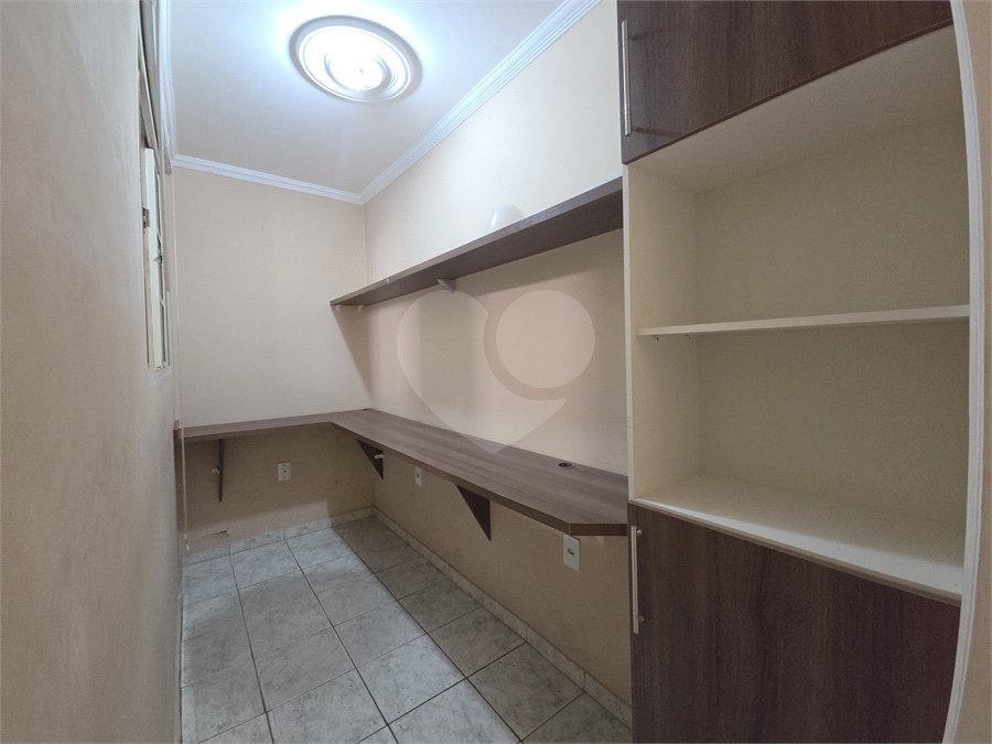 Casa à venda com 3 quartos, sendo 1 suíte, no condomínio Parque das Árvores, Sorocaba - SP