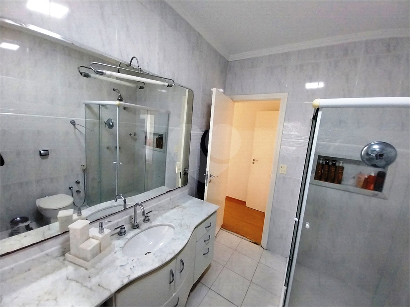 Residência de Luxo a venda no Condomínio Villaggio Capriccio -Louveira
