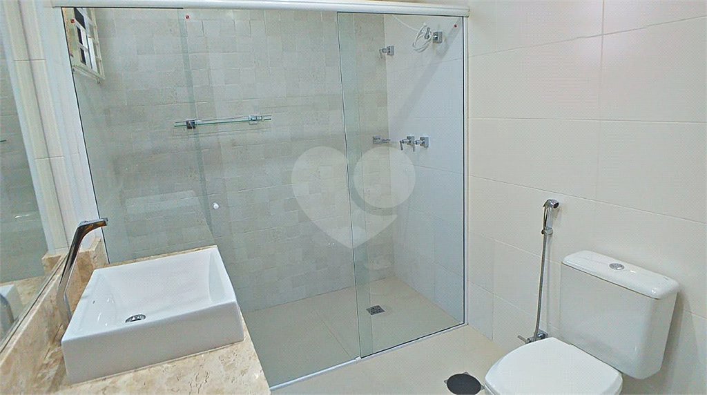 Apartamento no Edíficio Alexandre Previeiro