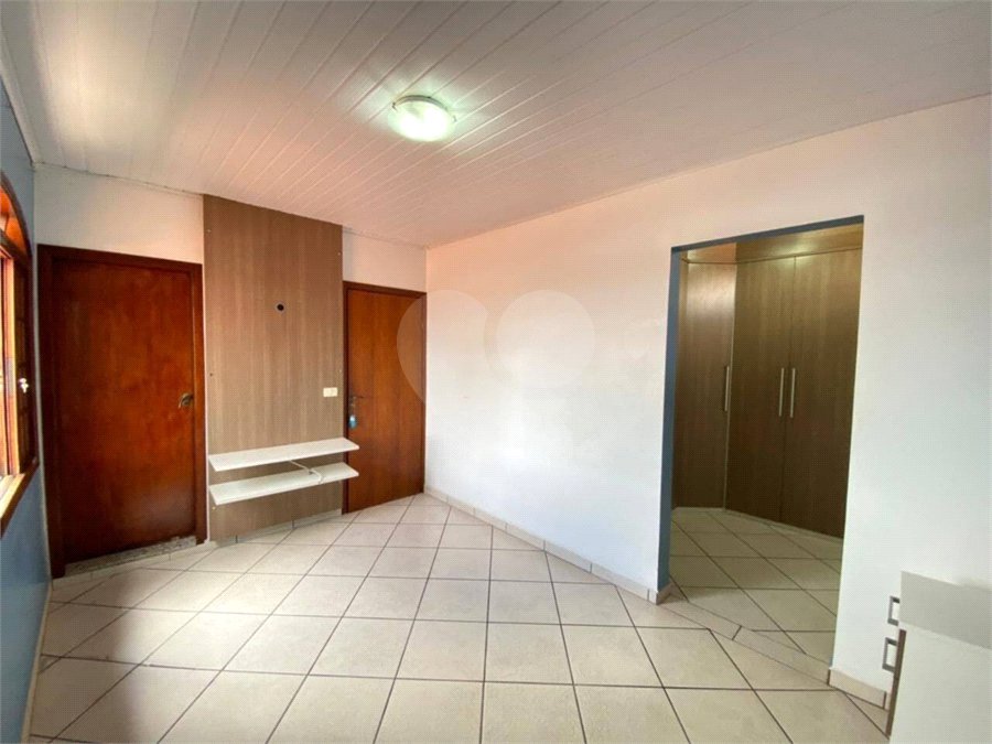 Casa à venda com 4 quartos, sendo 2 suítes, em Parque Santana, Mogi das Cruzes, SP